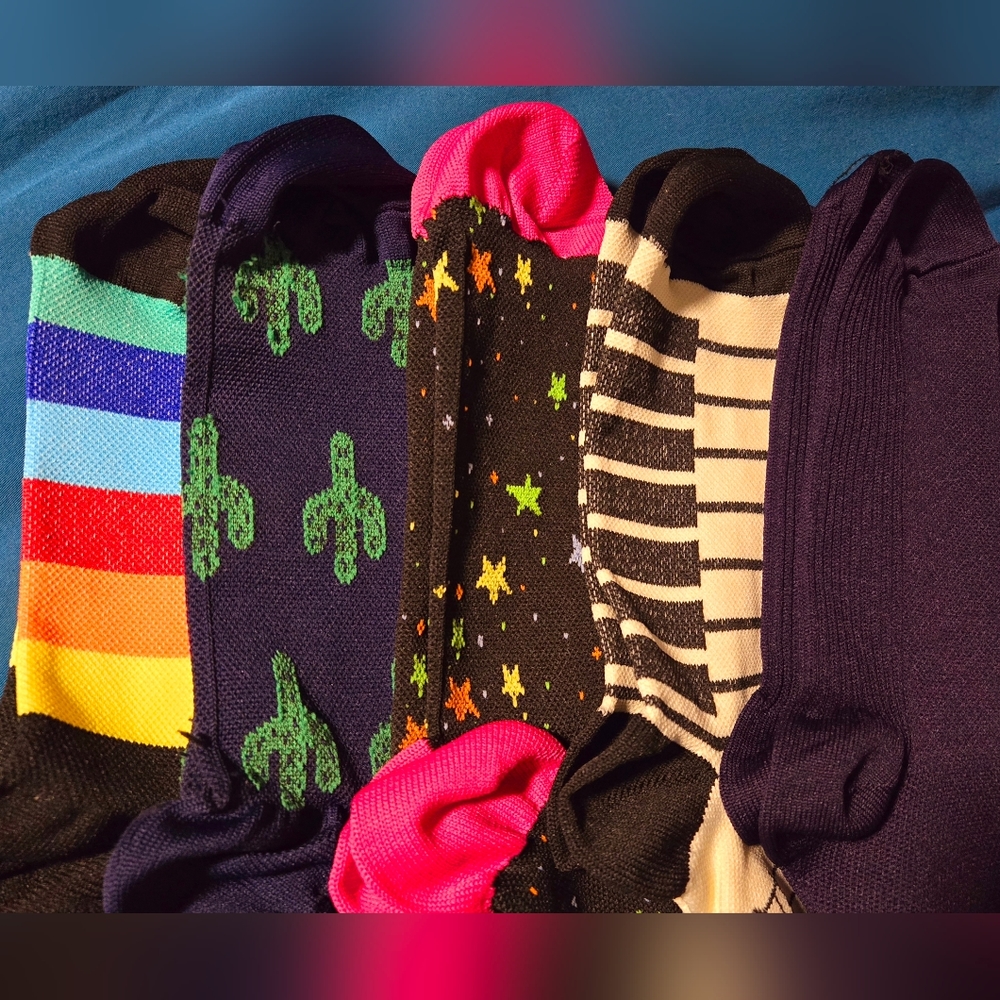 5 Pairs Knee High Compression Socks, Fun Patterns-Women's Large